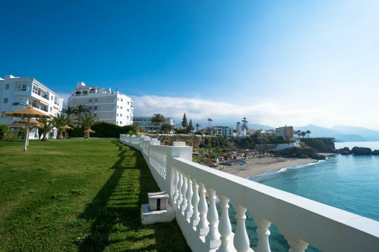Palmeras 55 Menyber Apartment Nerja Luaran gambar